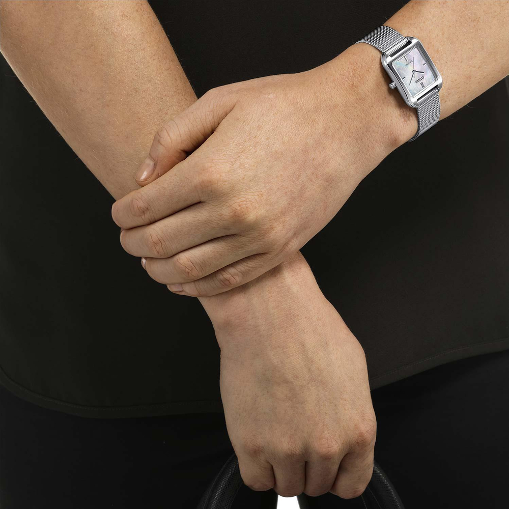 Женские японские наручные часы Citizen EM0491-81D