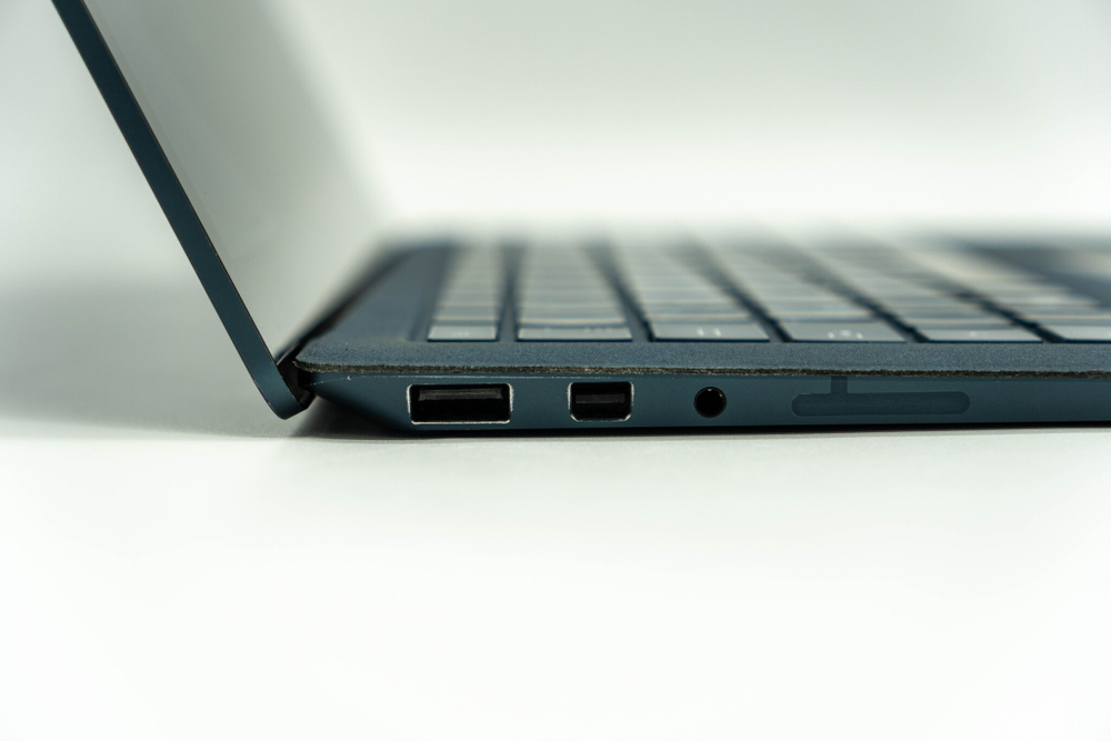 Ноутбук Microsoft Surface Laptop 2 ( i7-8650U ) Blue