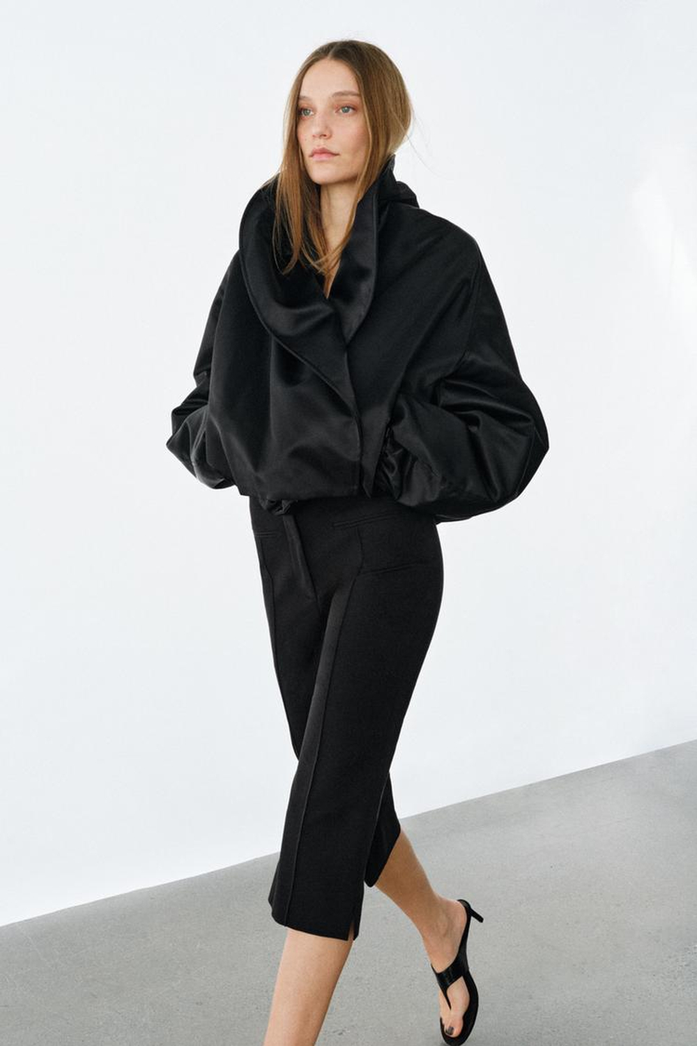 ZARA СТЕГАНАЯ КУРТКА-БОМБЕР — ZW COLLECTION, ЧЕРНЫЙ