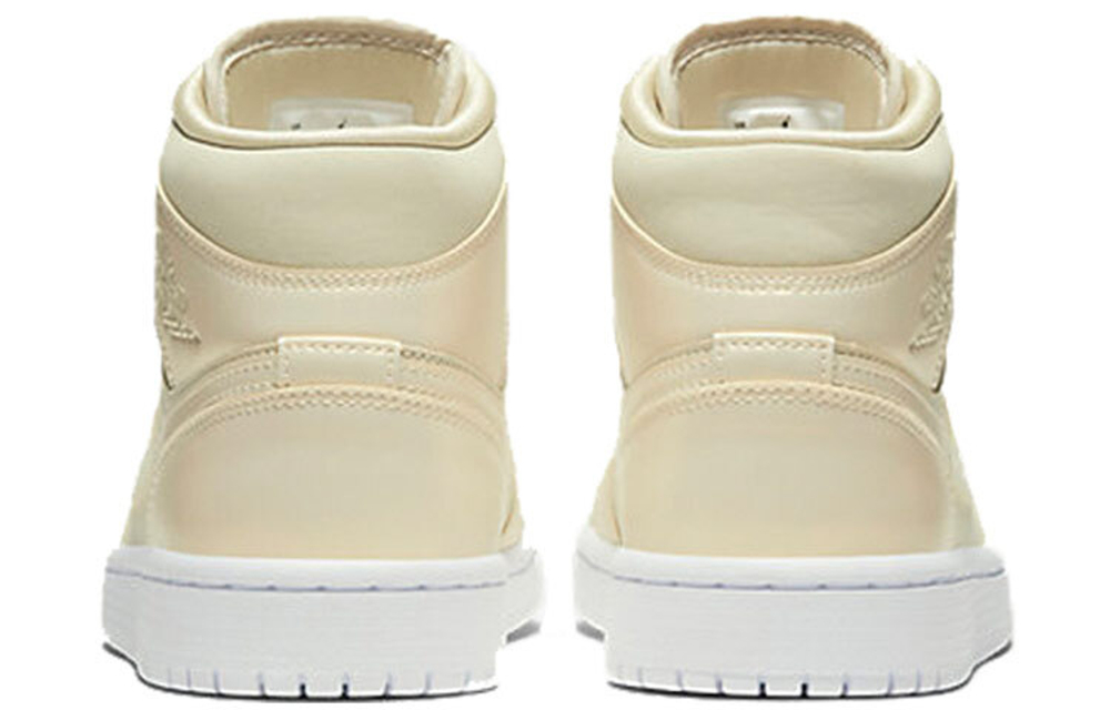 Кроссовки Jordan Air Jordan 1 Mid (Женская размерная сетка)