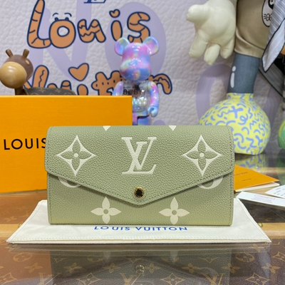 Louis Vuitton Sarah Wallet