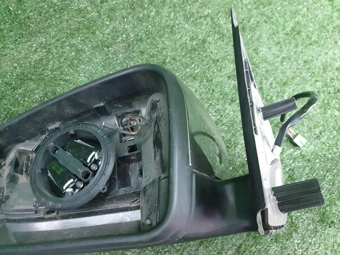 Зеркало левое Lada Granta (2018-н.в.) 6 контактов