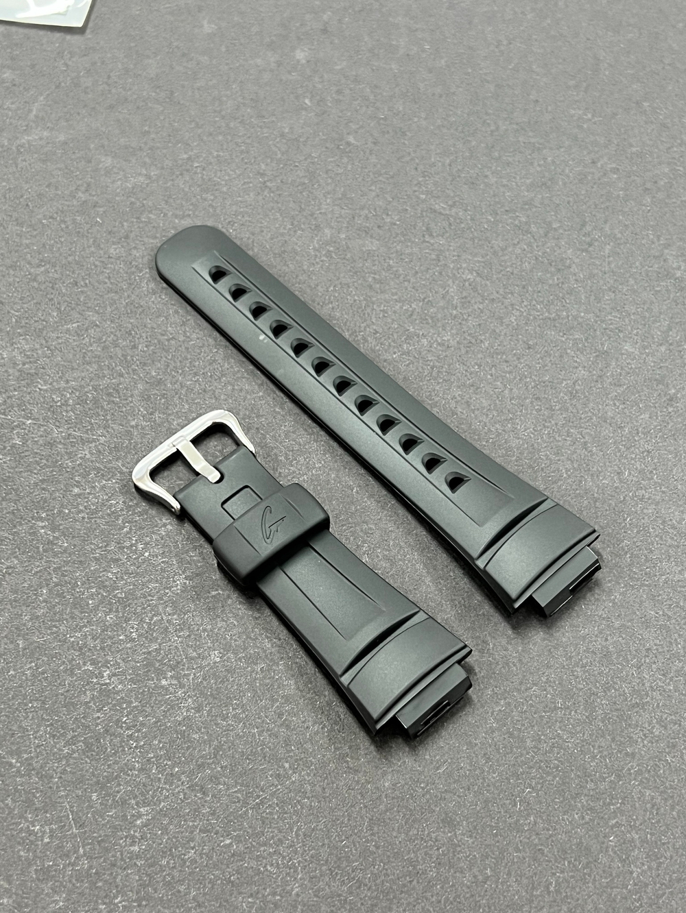 Ремешок Casio G-2900-1A