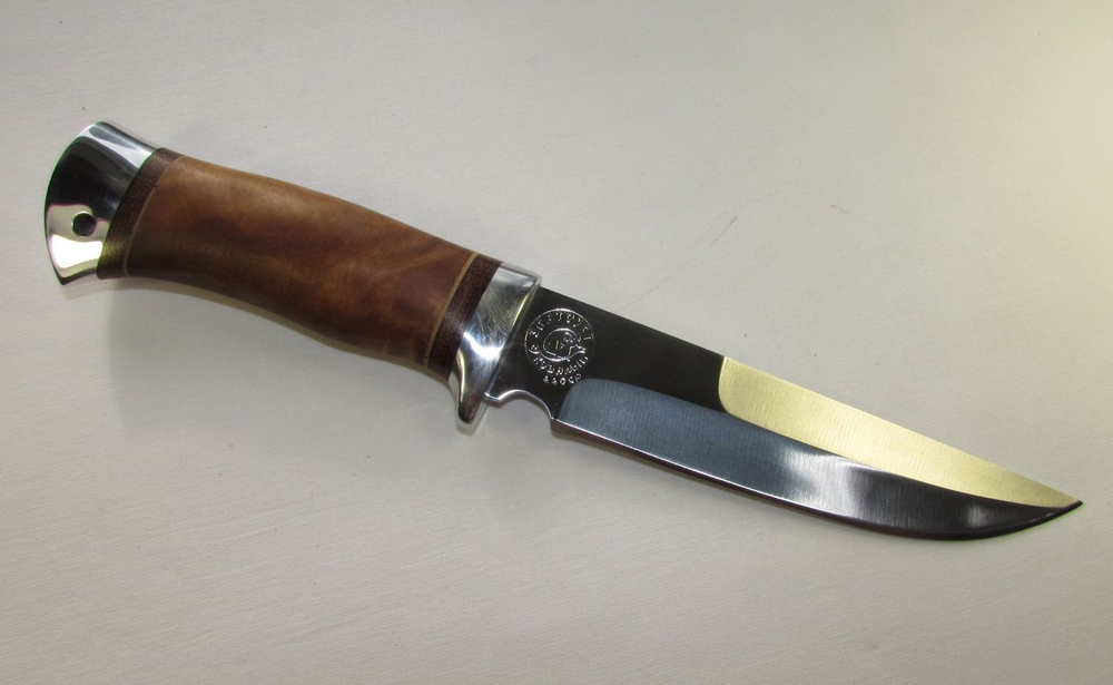 Нож кованый НС-19А Волк в тайге (40Х10С2М) гравировка, алюминиевые вставки рукояти (Златоуст)