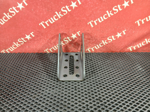 Кронштейн амортизатора заднего