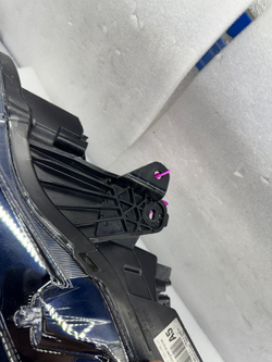 Оригинальный LED фар Nissan Sylphy ()