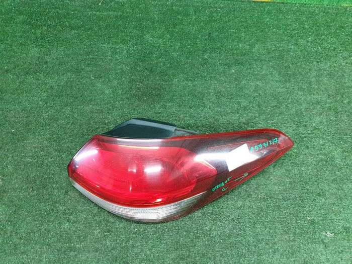 Фонарь правый внешний Kia Cerato 3 (2016-2020)