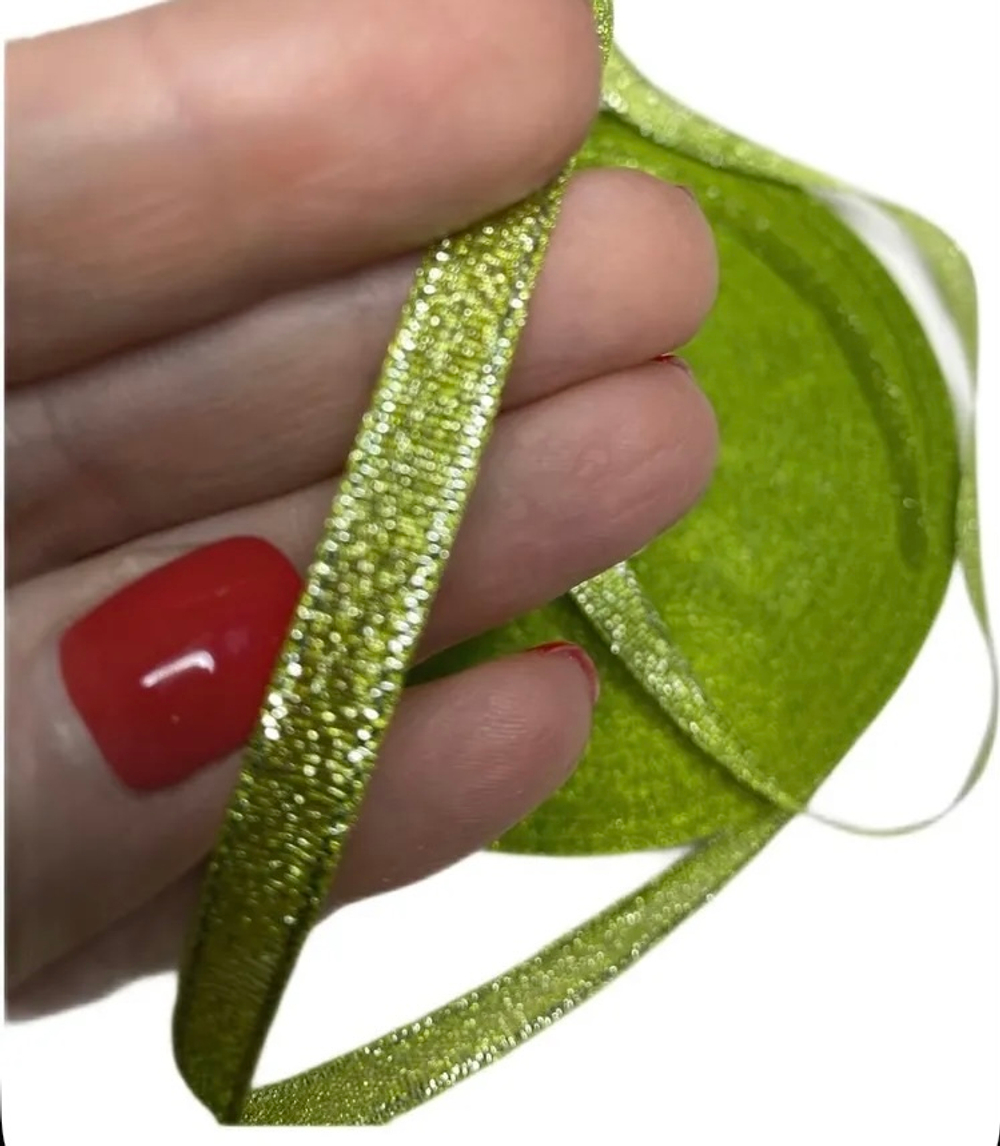 Лента люрекс 6мм - 33м -1 боб. (светло-зеленый с серебром)