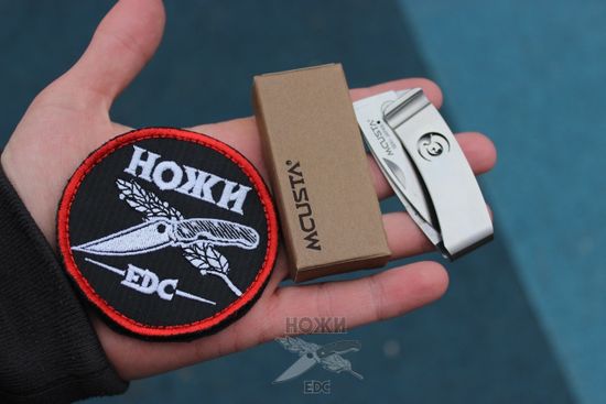 Складной нож -зажим для купюр Mcusta TSURU (журавли) MC-0083 c клинком из стали AUS-8, рукоять Stainless Steel