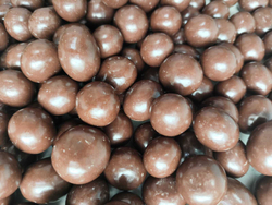 Вишня в молочном шоколаде 9кг премиум