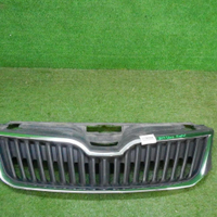 Решетка радиатора Skoda Rapid (2012-2020)