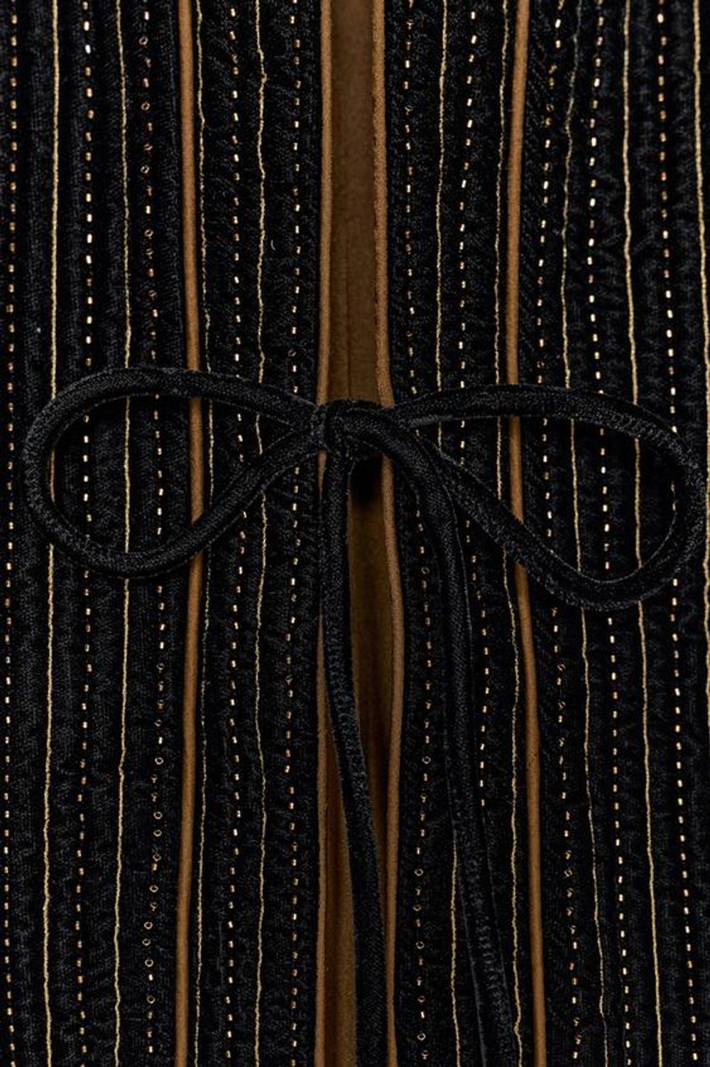 ZARA СТЕГАНЫЙ БАРХАТНЫЙ ЖИЛЕТ ZW COLLECTION LIMITED EDITION, ЧЕРНЫЙ