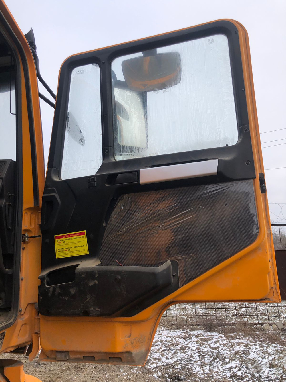 Shacman (Shaanxi) SX* 6x4 Самосвал SX3258DR384 (Дизельный, 9,7 л, 336 л.с., МТ)