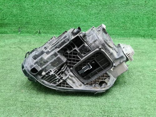 Фара правая Mercedes GLB X247 (2019-2023) LED