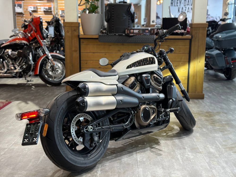 Harley-Davidson Sportster S  2022 (белый)