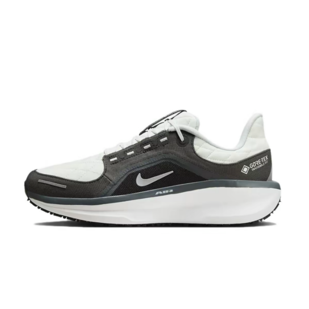 alt="Nike Air Winflo 11 GTX Wmns Black White FQ1359-004 женские с GORE-TEX вид сбоку на белом фоне"