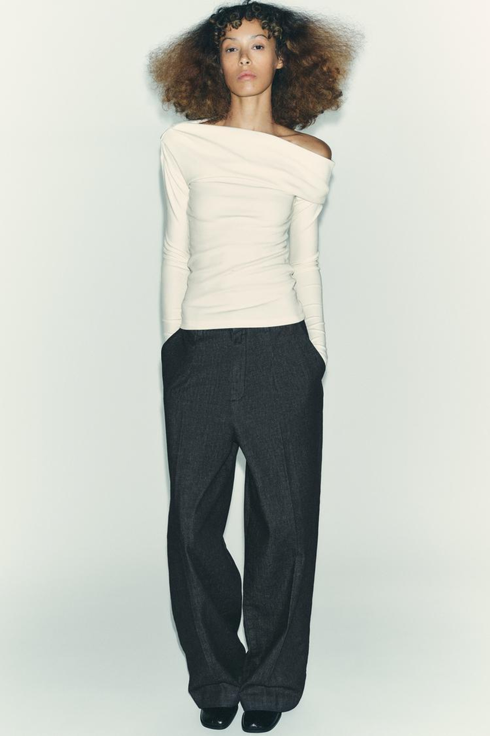 ZARA МЯГКАЯ АСИММЕТРИЧНАЯ ФУТБОЛКА, ЭКРЮ