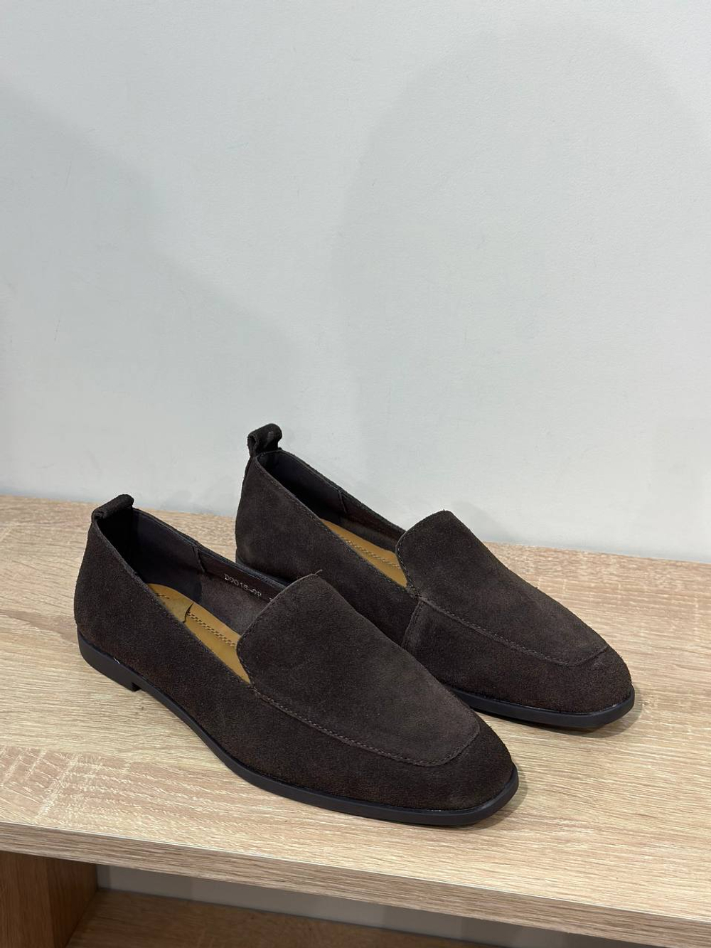 Лоферы из натуральной замши