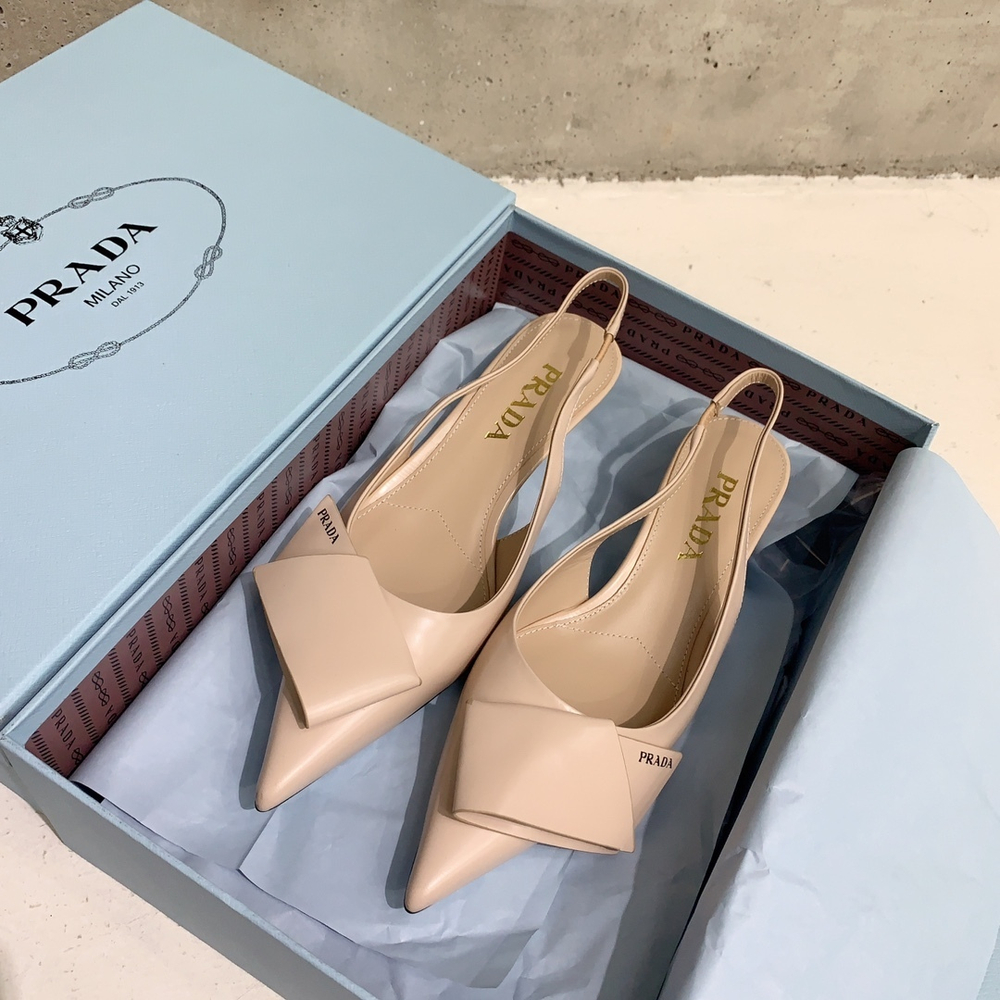 Prada Pumps