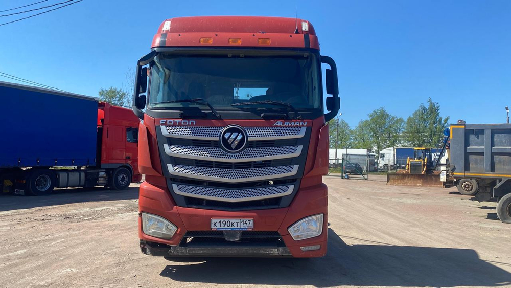 Foton AUMAN 4x2 Седельный тягач BJ4189SLFKA (Дизельный, 11,8 л, 470 л.с. АТ)