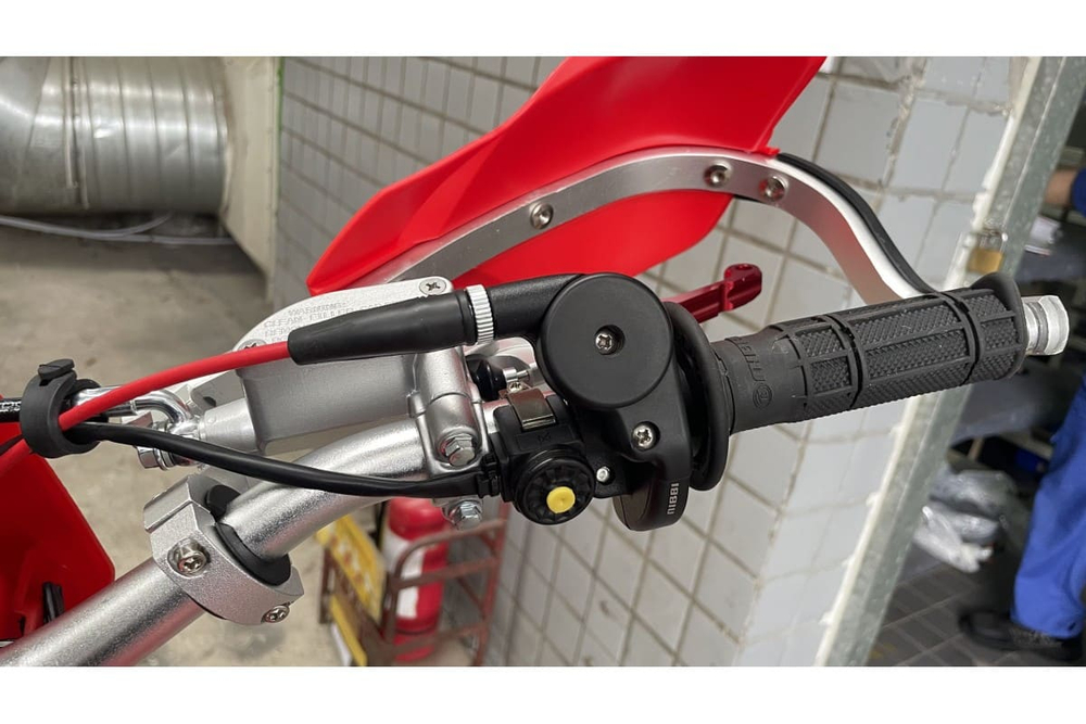 Мотоцикл JHL Z1 CB300F (ZS175FMM) ENDURO