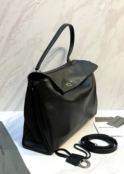 Сумка BALENCIAGA RODEO HANDBAG черный