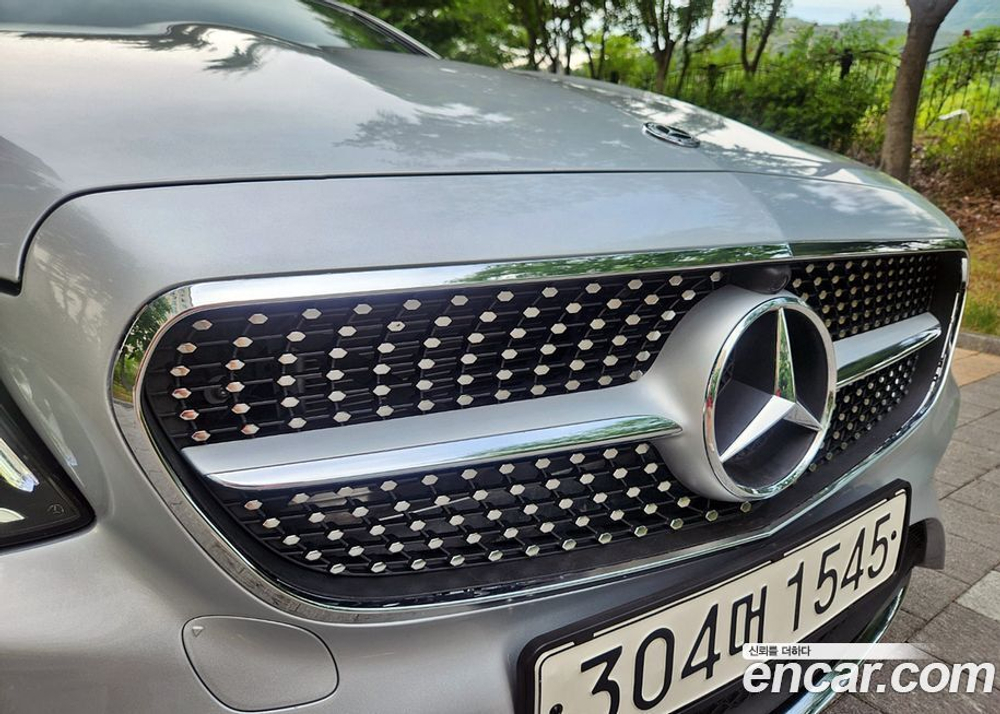 Mercedes-Benz E-Class W213 E220d Cabriolet (12.2019)