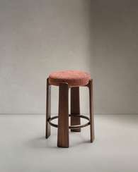 Granite Барный табурет из терракотового шенилла и массива ясеня в отделке орех 75 см