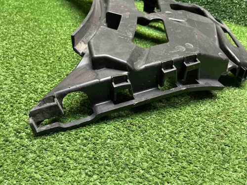 Кронштейн бампера LH Mercedes GLS x167 (19-24) AMG