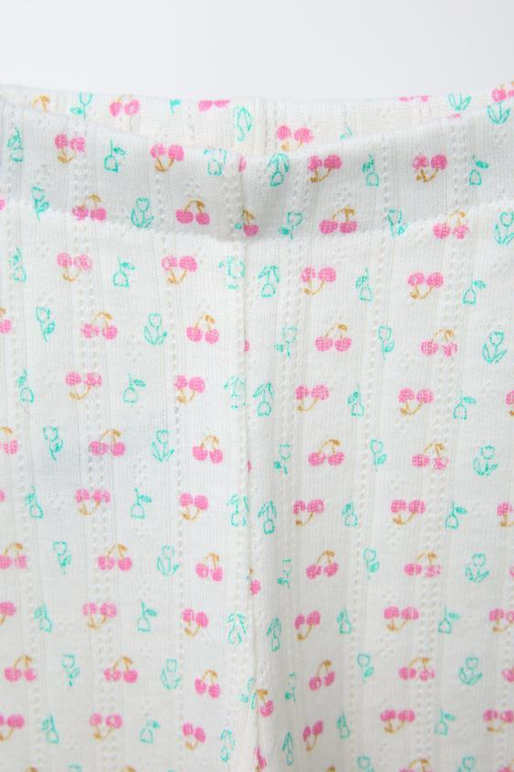 ZARA ЛЕГИНСЫ С ПРИНТОМ «ВИШНЯ», СВЕТЛЫЙ ЭКРЮ