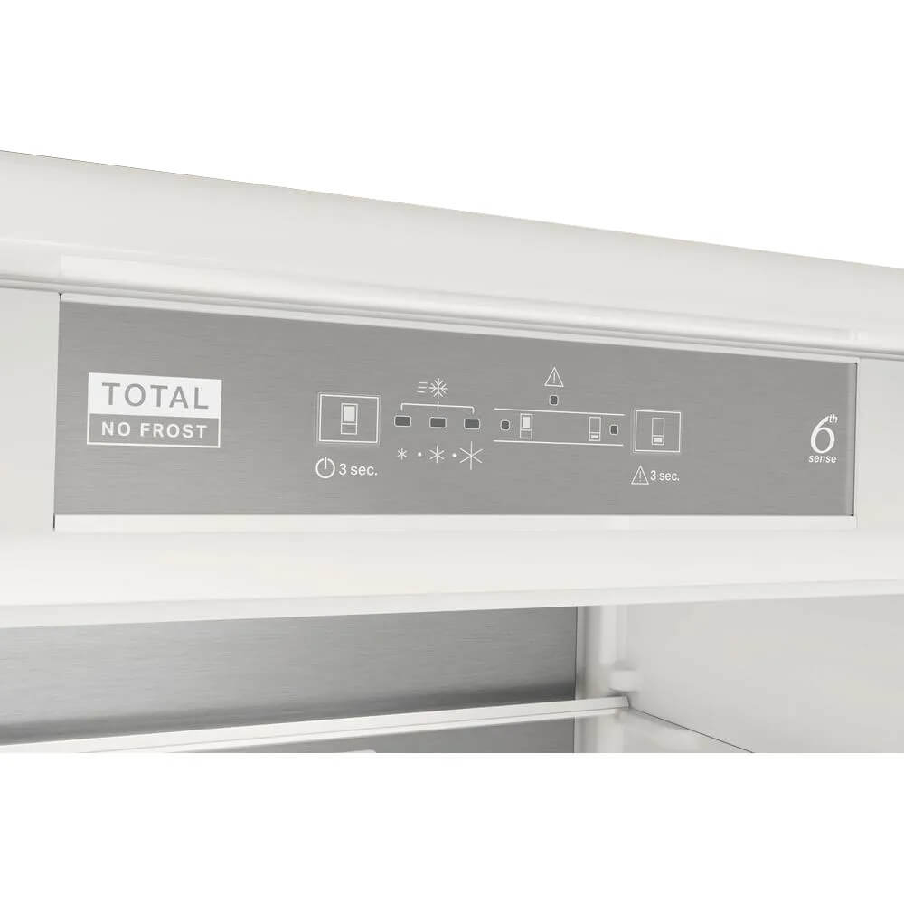 Встраиваемый холодильник Whirlpool WHSP70T122