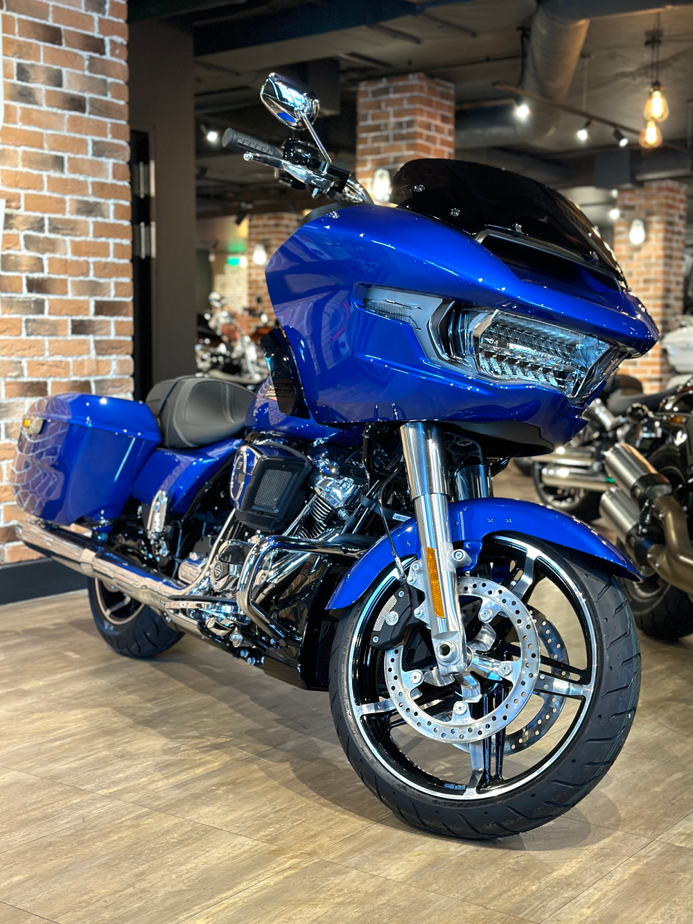 Harley-Davidson Road Glide, 2024 BLUE BURST/CHROME Trim с НДС