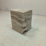Стол из оникса 65583  (45*32*45) 0195