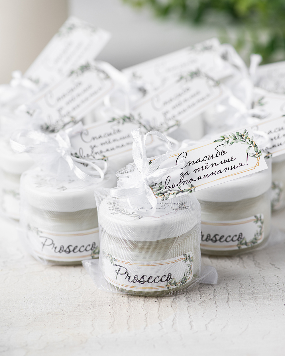 Свеча-бонбоньерка в подарок гостям