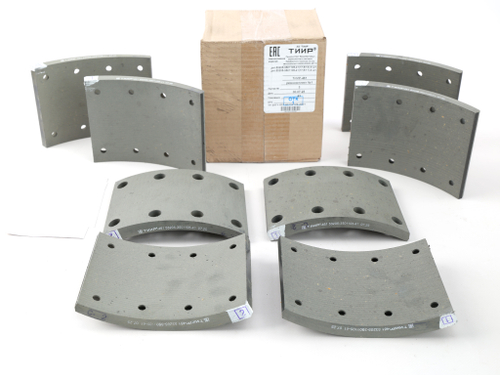 Рем. комплект тормозных накладок а/м КАМАЗ 53212,5511,5320, 65115, 65117, 53215 ЕВРО до 06.2013 г. (материал ТИИР-461, повышенный ресурс и термостойкость / Сверл./расточенные/ без заклёпок/ширина 140мм./ к-т 8 шт. длинные: 65115-3501105-41 толст.+тонк./ доп. арт.: 53212-3501105, 53205-3501105-41, 5511-3501105) АО ТИИР г. Ярославль