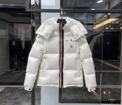 Пуховик Moncler Montbeliard