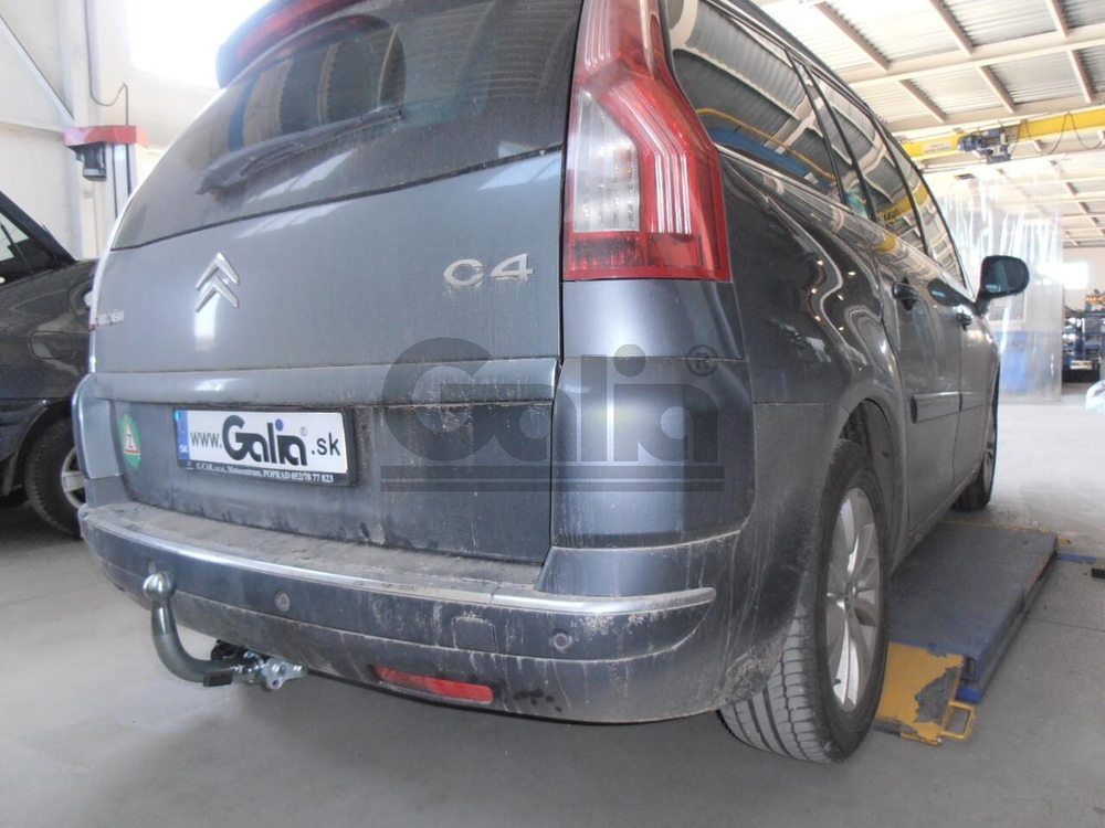 Оцинкованный фаркоп на Citroen C4 Picasso 2006-2013, Citroen C4 Grand Picasso 2006-2013, Peugeot 5008 2009-2017 (без электрики), Galia C051C