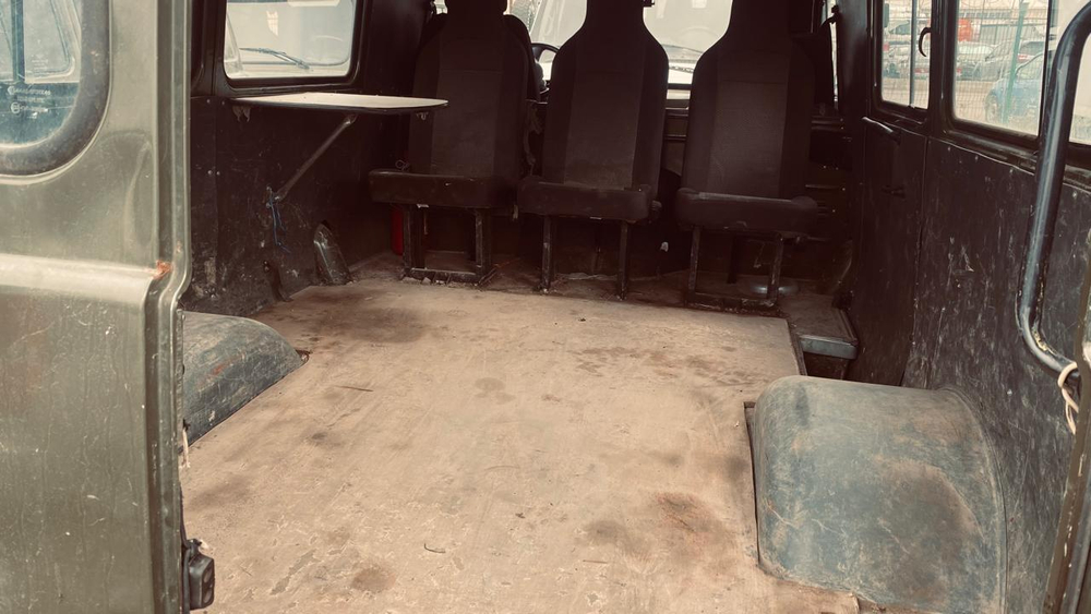 UAZ 3741* Грузопассажирский 374195 (без ABS, Бензиновый, 2,7 л, 112. л.с.)