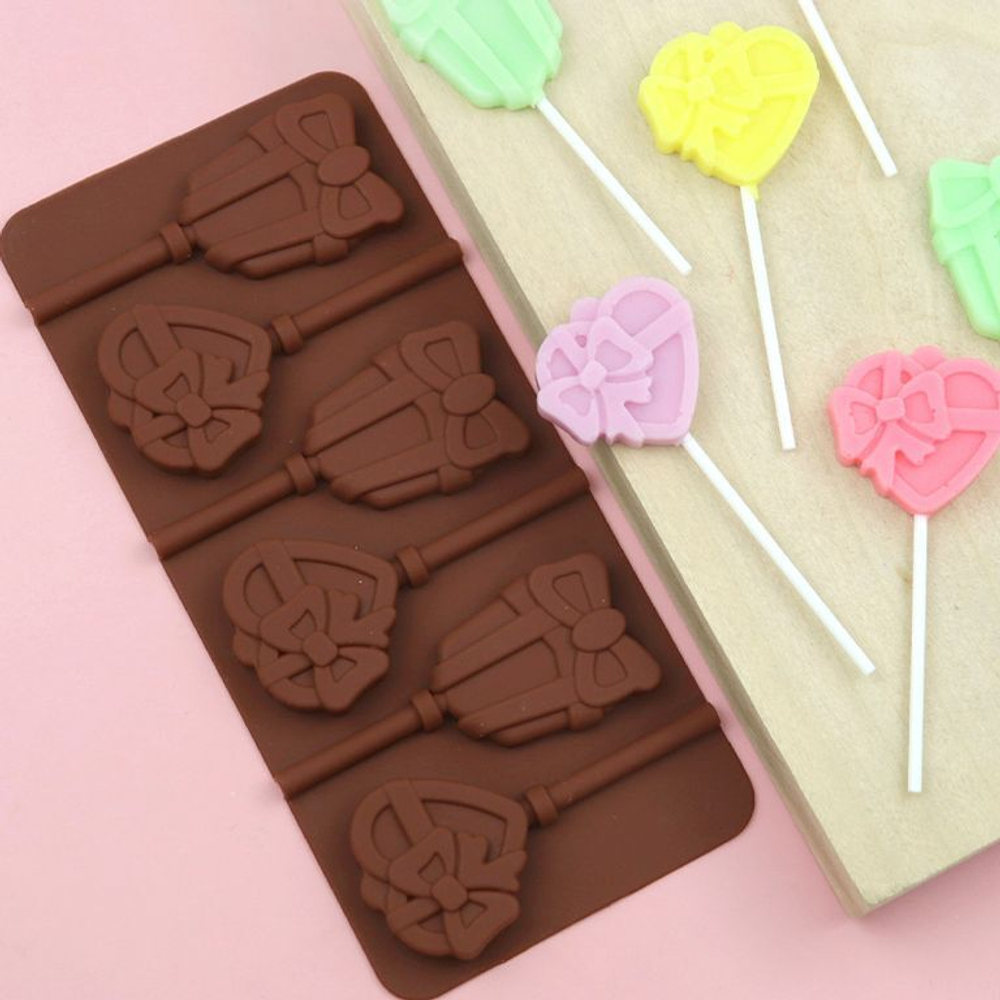 Силиконовая форма для леденцов «Подарок с бантиком», 6 ячеек