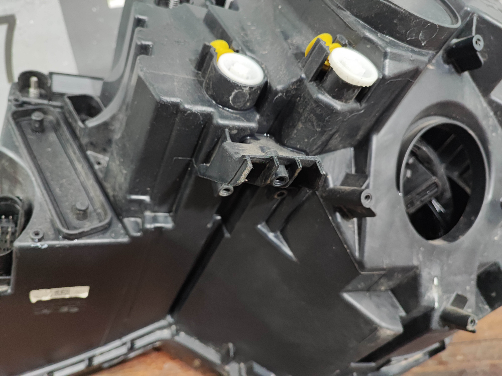 Фара правая LED Skoda Karoq 17-нв Б/У Оригинал 57B941016D