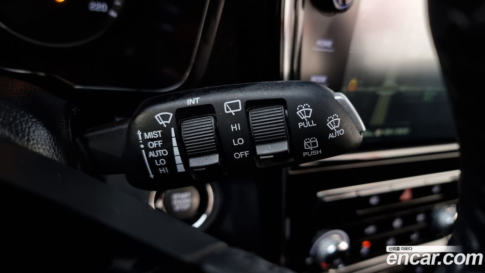 KG Mobility (Ssangyong) Very New Tivoli Бензин 1.5 2WD (07.2020)