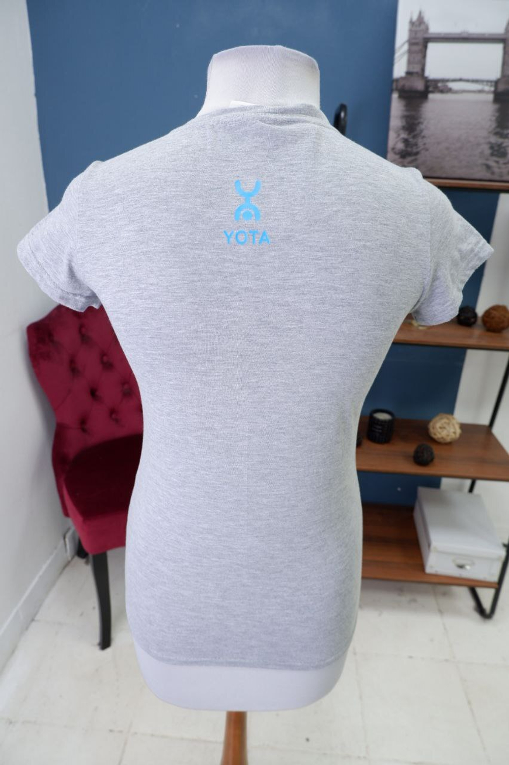 Футболка серая 42 размер