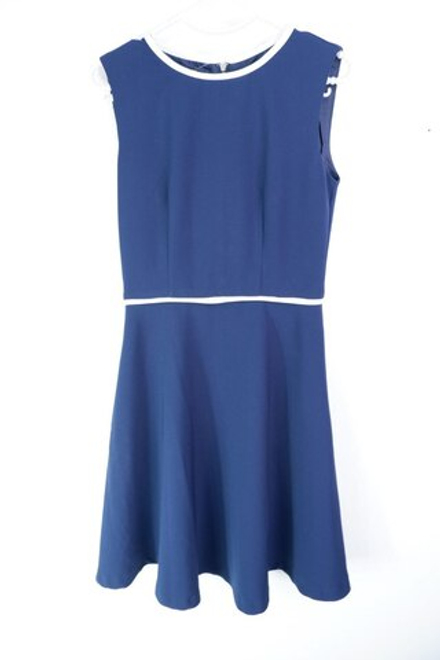 Платье Oodji лаконичное 40 размер