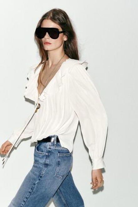 ZARA АТЛАСНАЯ БЛУЗА С ВОЛАНАМИ И ПОДПЛЕЧНИКАМИ, ЭКРЮ