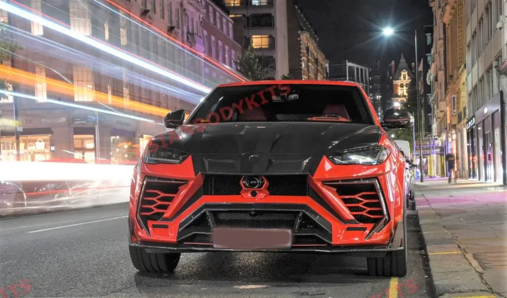 Карбоновый капот для Lamborghini Urus 2018+ Ламборгини Урус