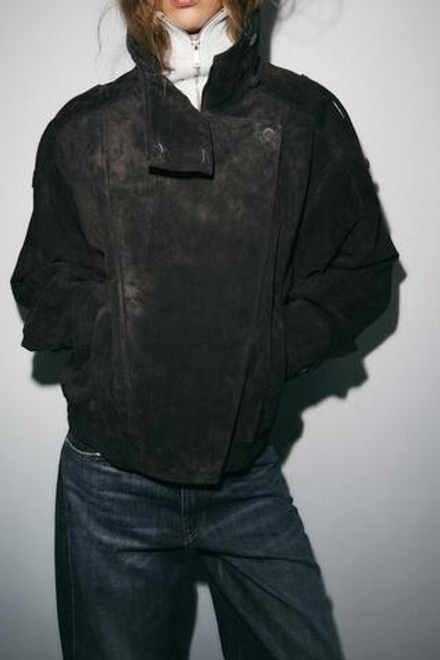 ZARA КУРТКА-БАЙКЕР ИЗ 100% ЗАМШИ С ОБТЯНУТЫМИ ПУГОВИЦАМИ, УГОЛЬНЫЙ