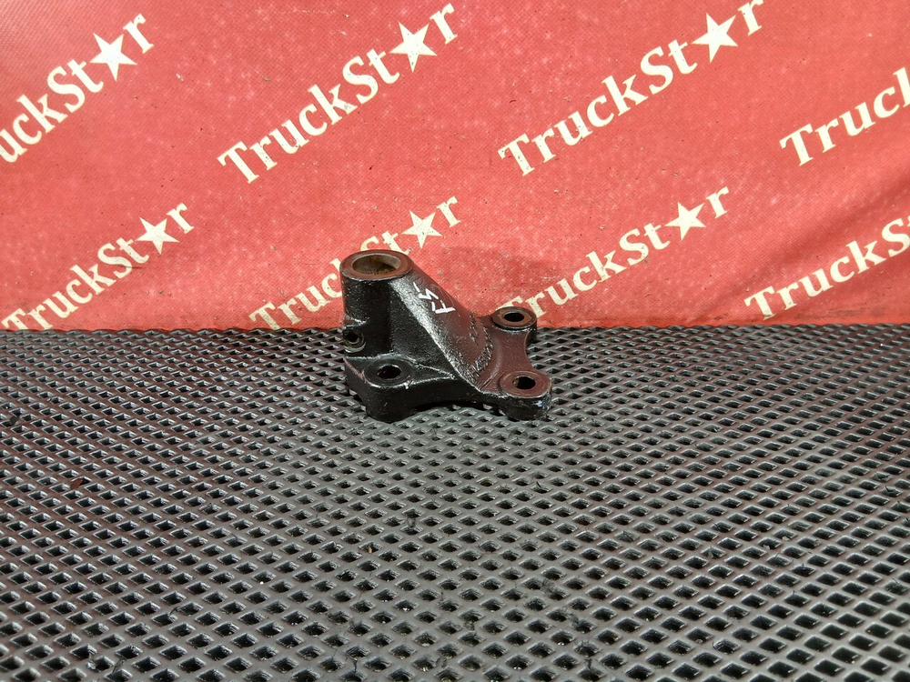 Кронштейн цилиндра подъема кабины 2023г.