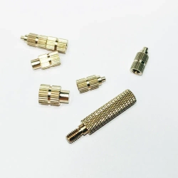 Наконечник на паяльник для вплавки резьбовых втулок