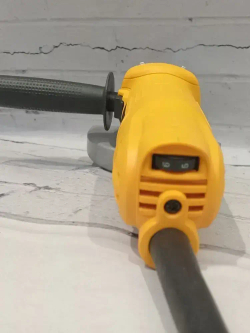 Болгарка DeWalt сеть 8110S с регулировкой оборотов / ушм / ушм 125 ушм DeWalt