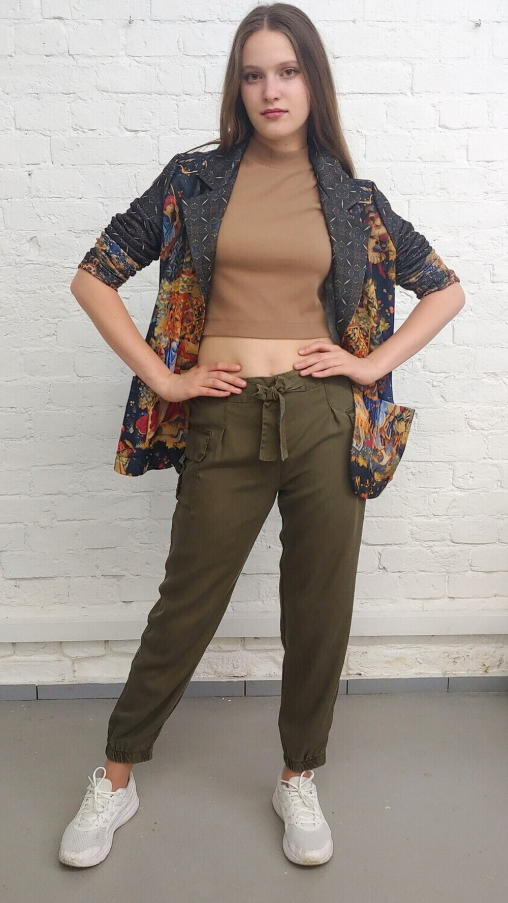 Трикотажный жакет "Кормление птиц", по мотивам средневековой шпалеры 15 века